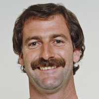 डेनिस लिली